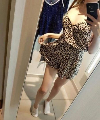 Искусительная девушка с шаловливыми глазками приглашает в гости для ярких и страстных встреч. Гарантирую полное слияние восторга и блаженства, только для ценителей истинной красоты и страсти! 11253, 29 лет